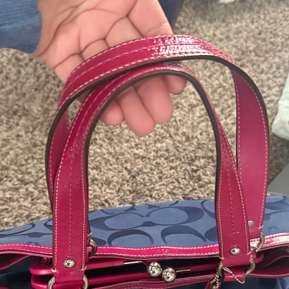 2010 coach bag with kiss lock Stylish Blue and Pink Women's Bag - Picture 2 of 7